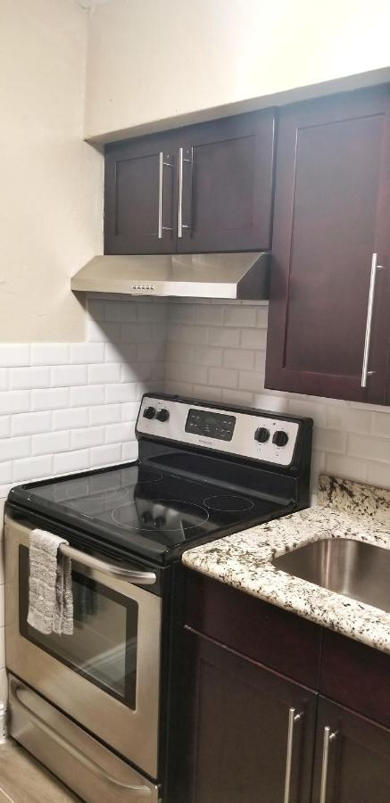 הוליווד Very Glam Apartment 5 Miles From Hard Rock מראה חיצוני תמונה