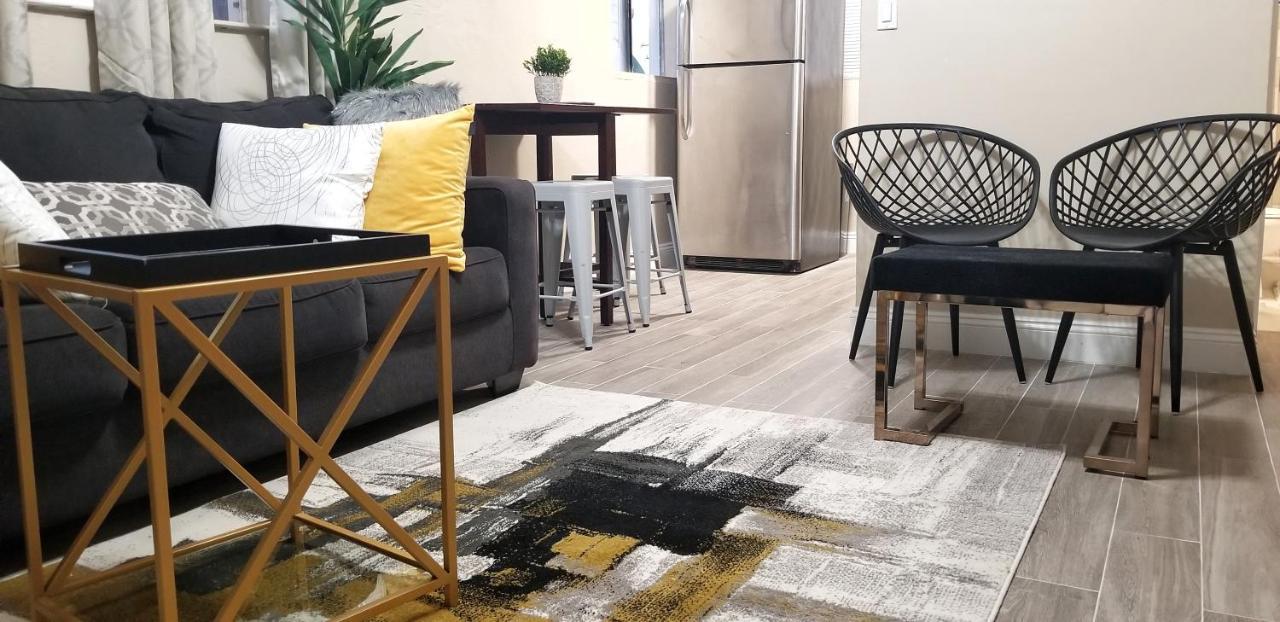הוליווד Very Glam Apartment 5 Miles From Hard Rock מראה חיצוני תמונה